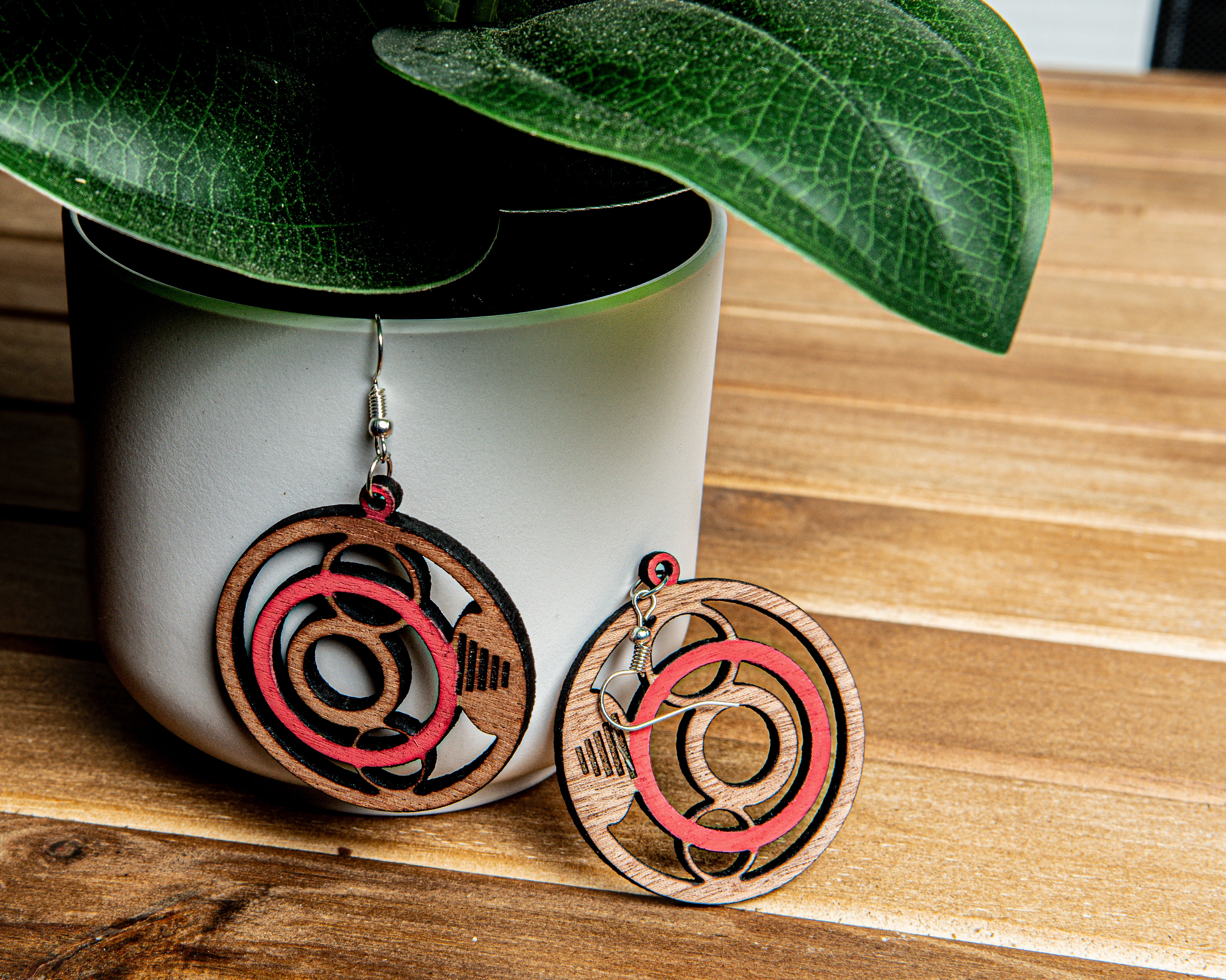 Beautiful Hand-Painted Circle Wooden Earrings For Mothers factory Day Gift And To Boost Your Personality And Look, Turn Yourself Instantly!!