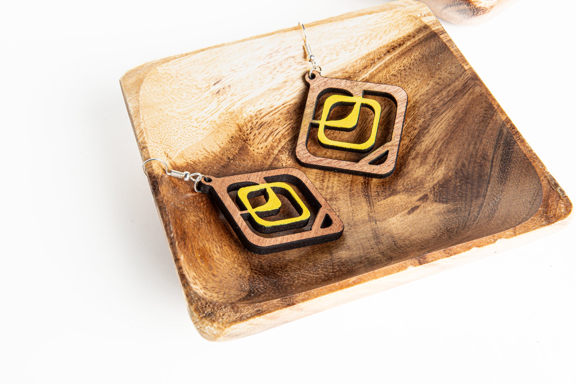 Squared Wooden Earring Set, Wooden Earrings Collection, Handcrafted Jewelry, Stylish Accessories, Earring Trends, Fashion Jewelry, Natural Wood Earrings, Sustainable Fashion, Unique Earring Designs, Handmade Earrings